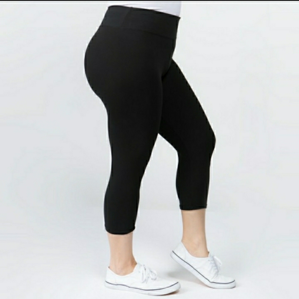 Plus size peach feel capris leggings - Picture 4 of 11